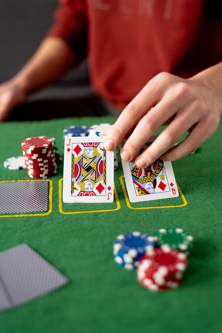 Antarmuka Infinite Blackjack di aplikasi mobile raja jp188 menampilkan dealer langsung dan opsi taruhan pemain